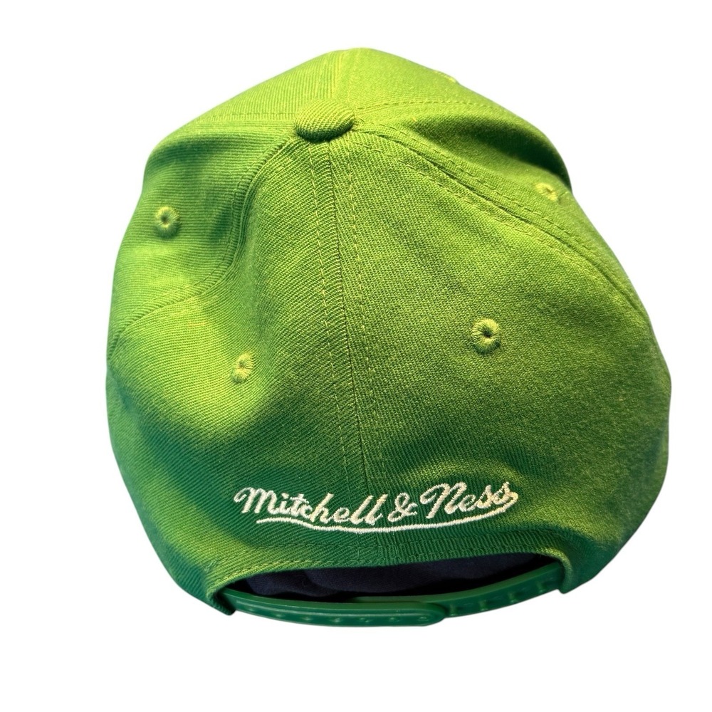 Mitchell & Ness Authentic Boston Celtics Snapback Hat NBA Green New - Picture 2 of 7